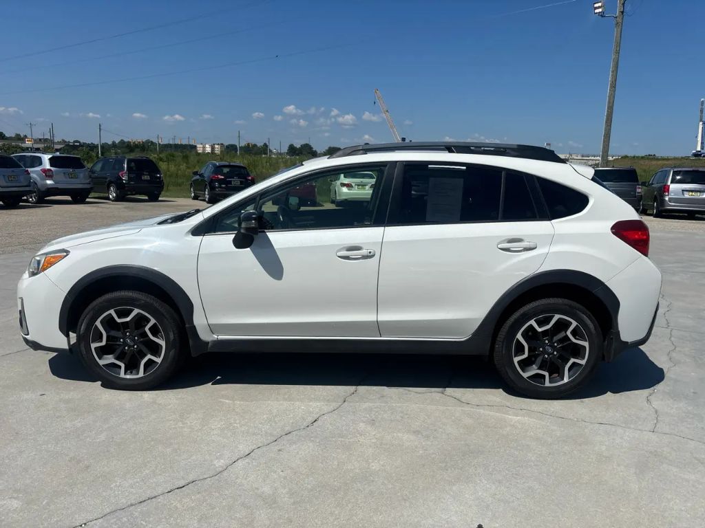 2016 Subaru Crosstrek Limited - Photo 8