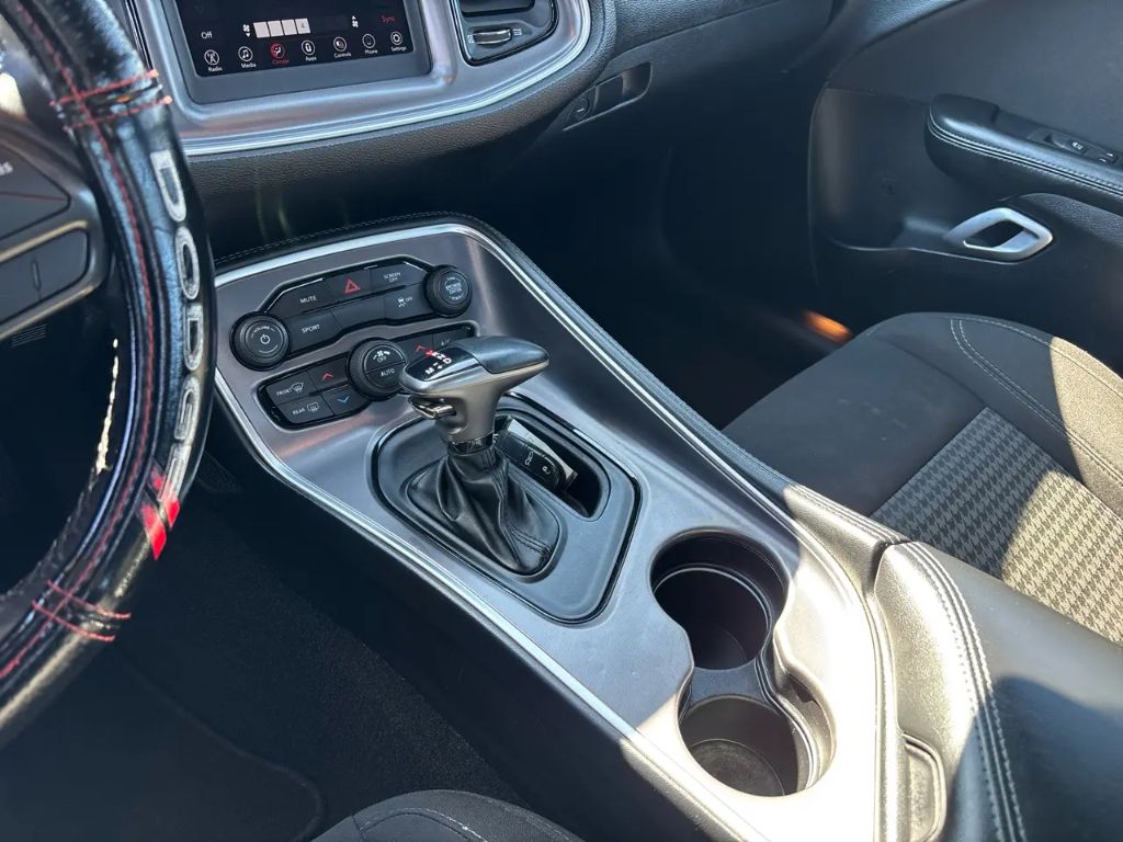 2021 Dodge Challenger SXT - Photo 18
