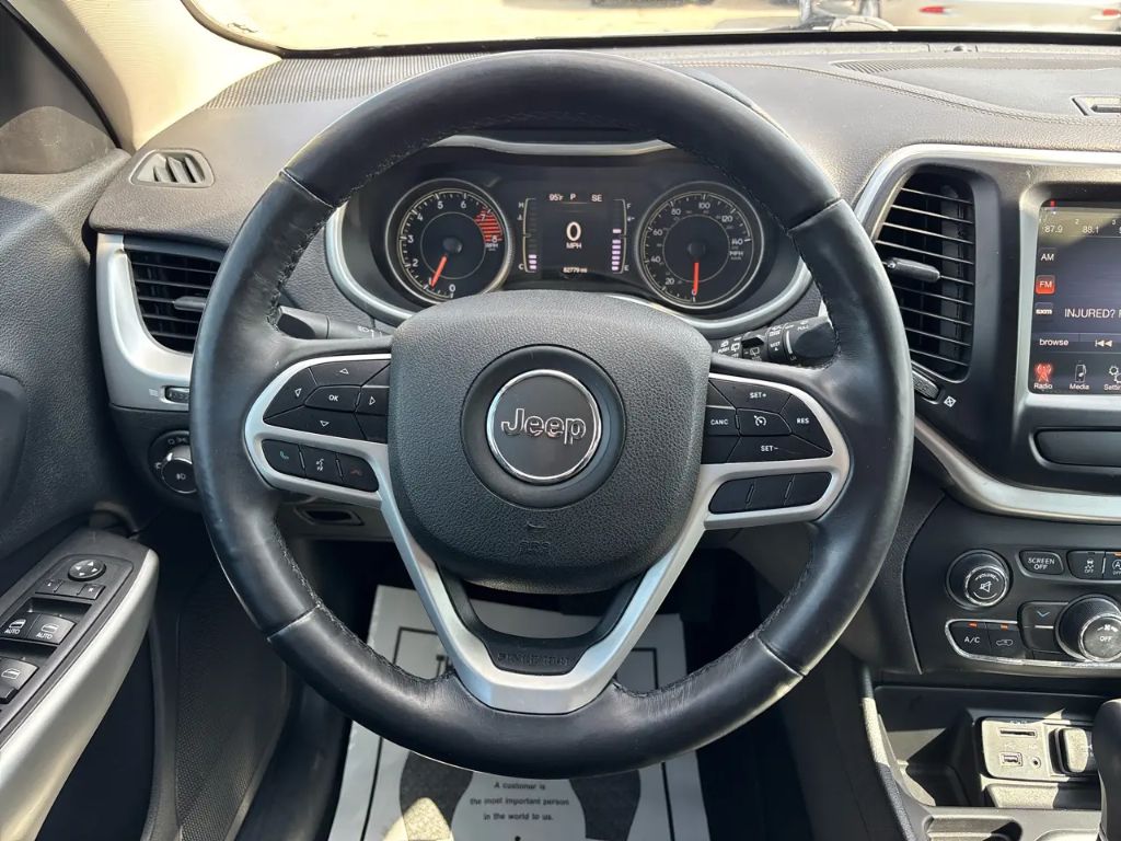 2018 Jeep Cherokee Latitude Plus - Photo 13