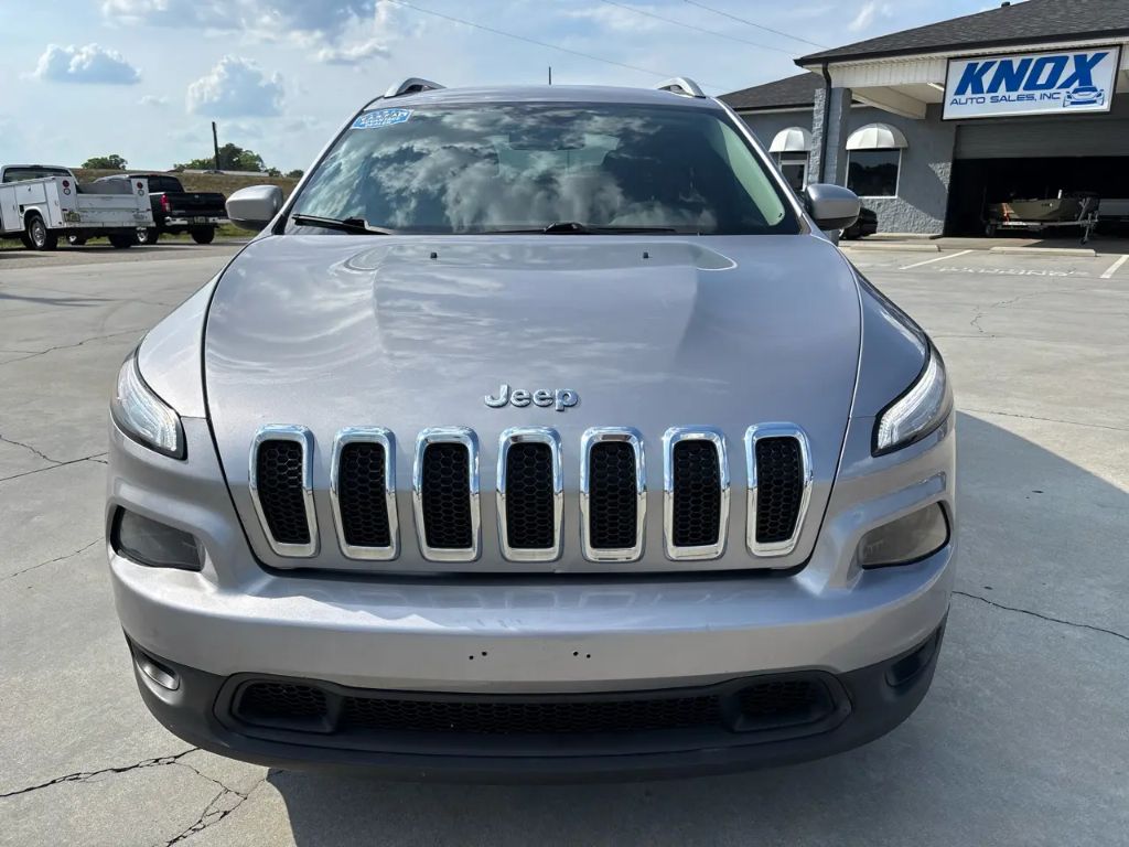 2018 Jeep Cherokee Latitude Plus - Photo 9