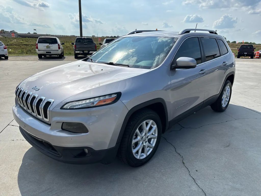 2018 Jeep Cherokee Latitude Plus - Photo 8
