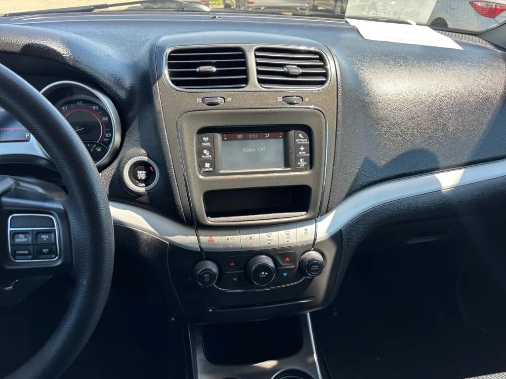 2019 Dodge Journey SE - Photo 16