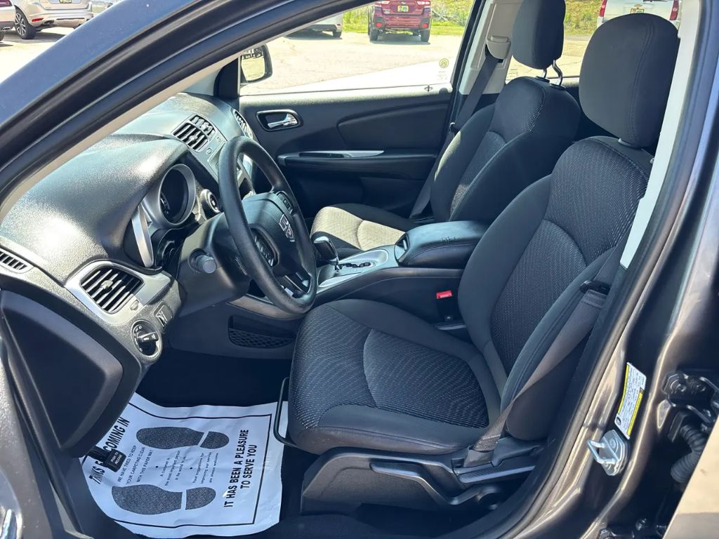2019 Dodge Journey SE - Photo 18