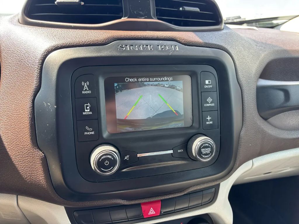2015 Jeep Renegade Latitude - Photo 16