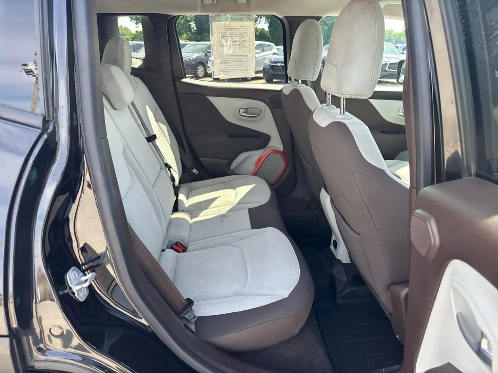 2015 Jeep Renegade Latitude - Photo 23